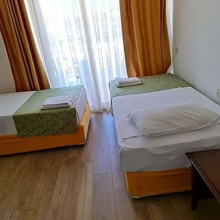 Palm D'or 4* Side