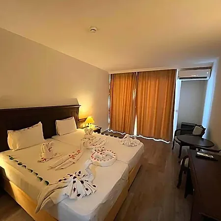 Palm D'or 4* Side