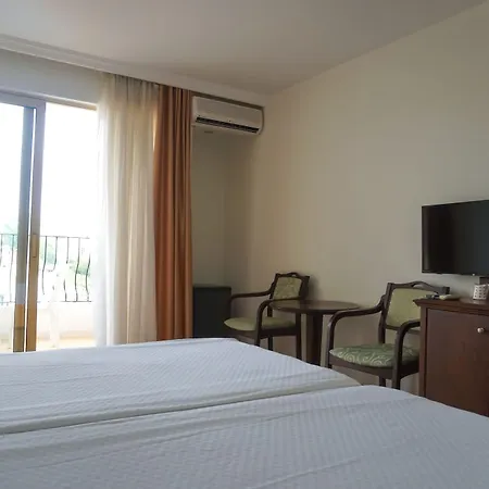 Palm D'or Отель